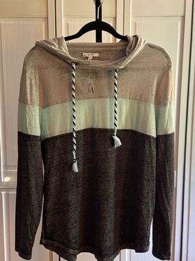 Maurices Heather Gray Pullover Top